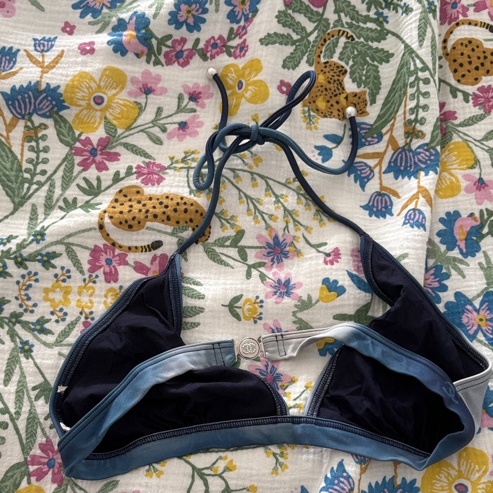 CHANEL Gradient Blue Bikini Top - Picture 2 of 6